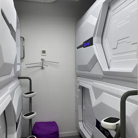 Av-1 Capsule 2*