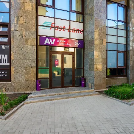 Av-1 Capsule Hotel Cápsula